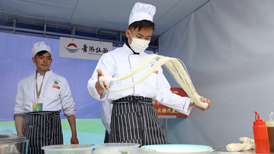 拉面技藝哪家強？來看青海化隆的這場比拼！